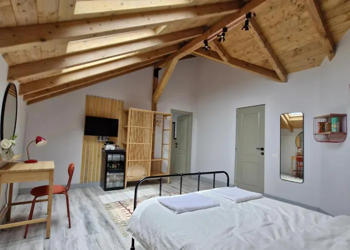 Cozy Attic Апартаменты *