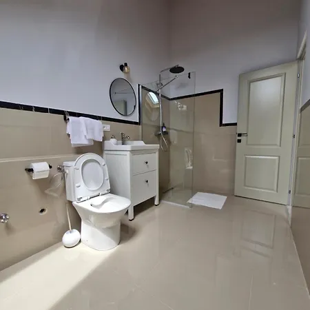 Cozy Attic Studio Apartment Bucharest